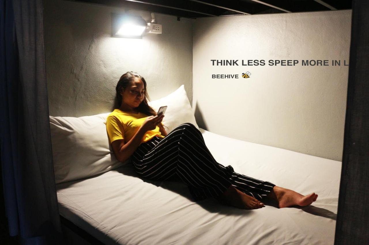 Beehive Phuket Old Town Hostel Eksteriør billede